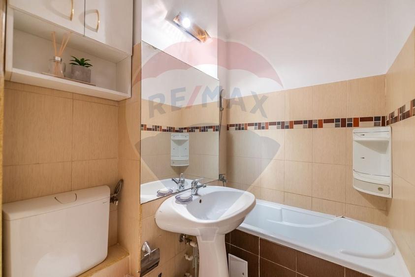 Apartament 3 camere de inchiriat in zona Ultracentral - 13
