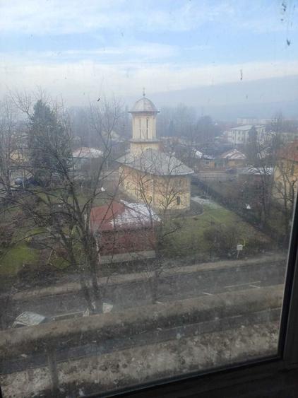 Apartament 3cam de vanzare Tg. Jiu, Garofitei - 75 mp suprafata constr - 2