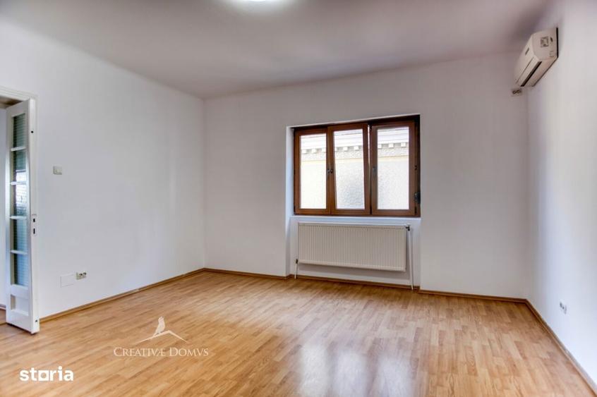 Calarasilor - Piata Sf. Stefan / Spatiu de birouri in vila, 92 mp - 9