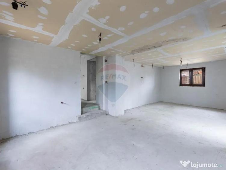 Casa cu 3 camere de vanzare, renovata la gri, teren 21... - 10