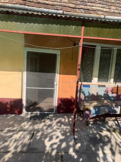 Vand Casa la tara - 1