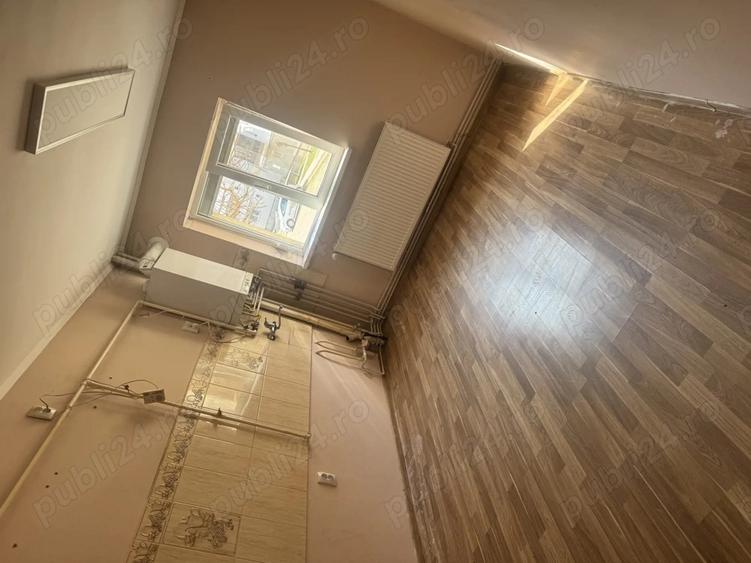 Vand apartament!! - 3