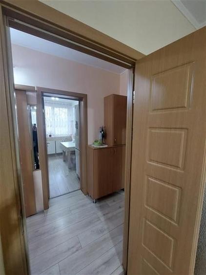 Apartament de vanzare cu 3 camere in Onesti - 4