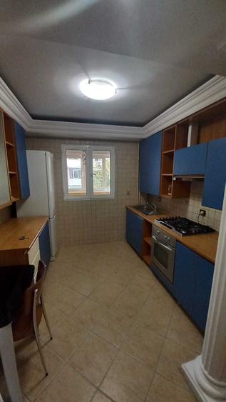 Inchiriez apartament cu 3 camere zona piata sudului - 3