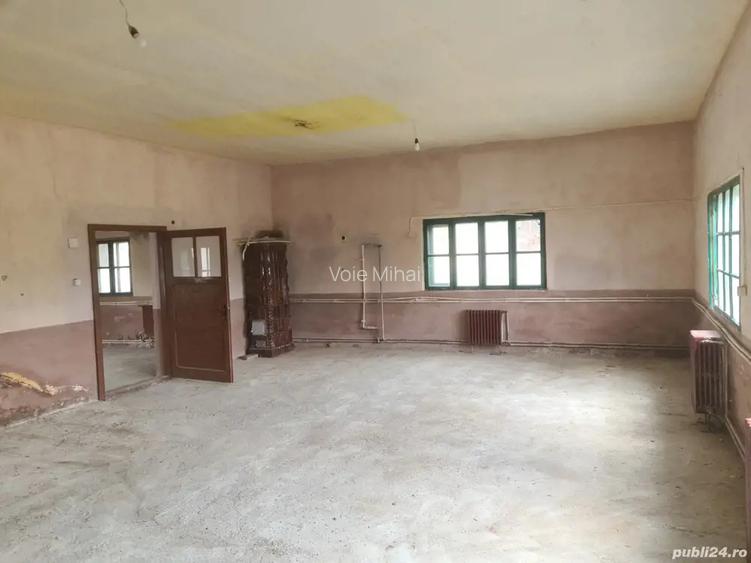 Spatiu 180 m patra?i pt.inchiriat