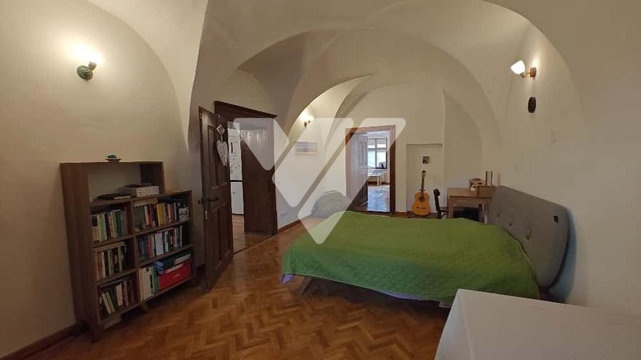 Apartament deosebit cu 3 camere in Centrul Istoric al Sibiului - 6