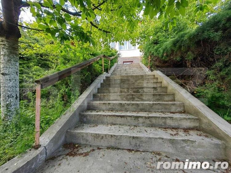 Conac boieresc, 4ha de teren ?i cladire pretabila pentru Agropensiune, zona ?ard - 5