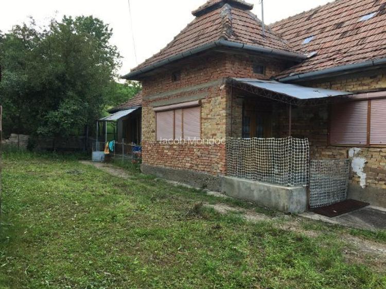 Casa cu teren intravilan de vânzare, loc. Mahaceni, Unirea, jud. Alba Casa cu teren intravilan de vânzare, loc. Mahaceni, Unirea, jud. Alba