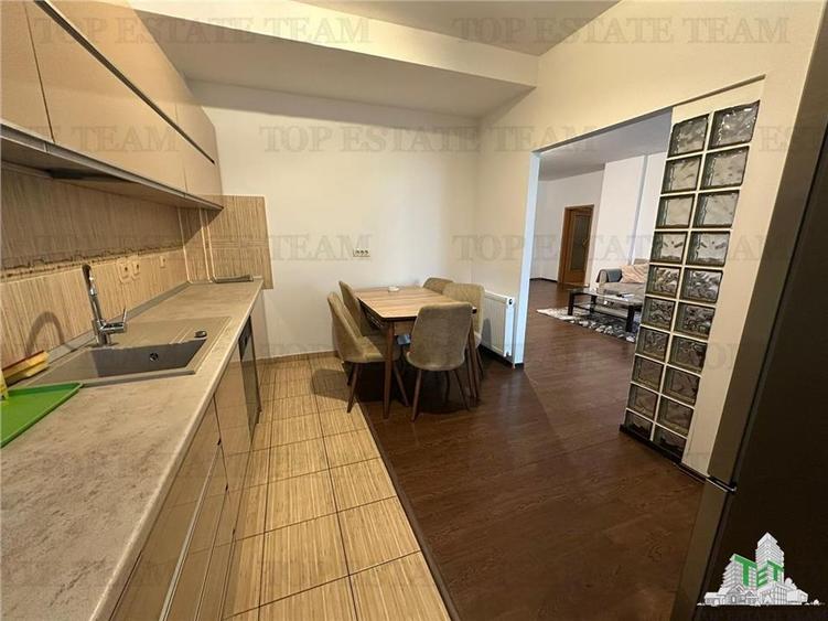Apartament 3 camere de vanzare in zona  Doi Cocosi - 7