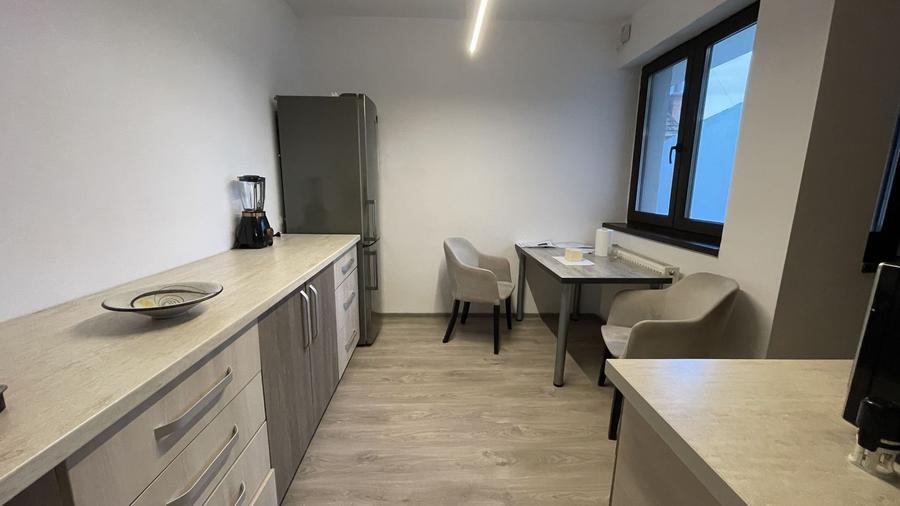 Casa moderna P+1E,spatioasa,teren 700 mp in Sacalaz - 7