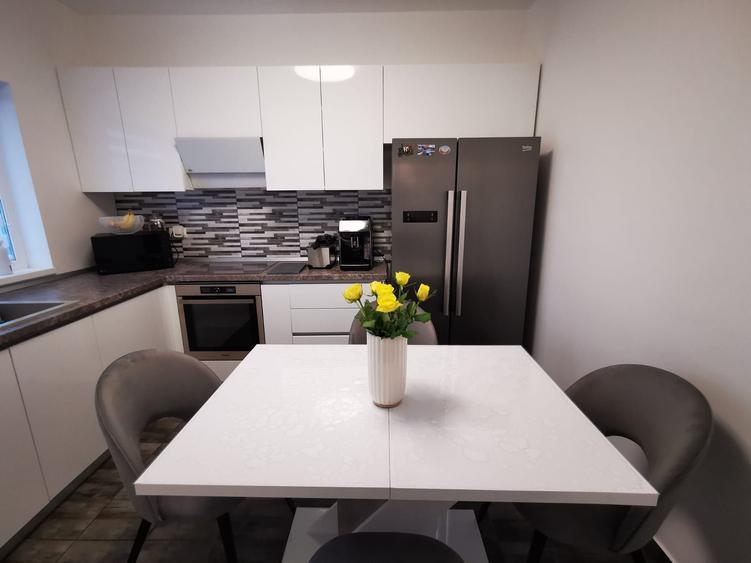 Casă tip înșiruită modernă de vânzare în Dumbrăvița - 9