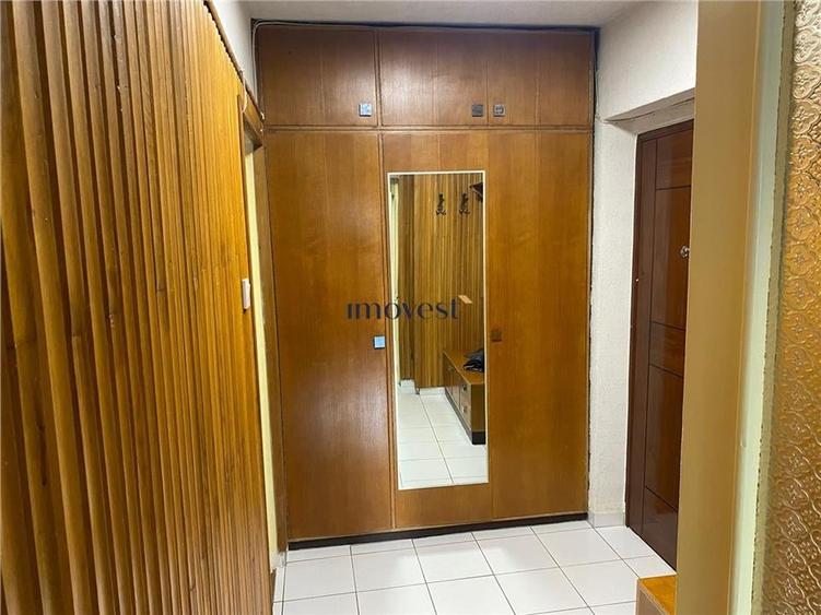 De inchiriat: Apartament cu 2 camere in zona Centrala - 10