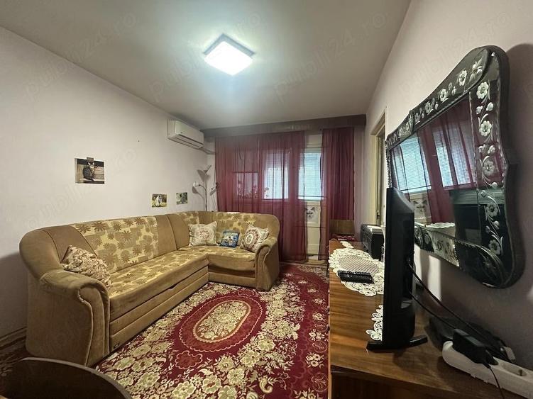 Agentia imobiliara VIGAFON vinde apartament 3 camere Malu Rosu - 6