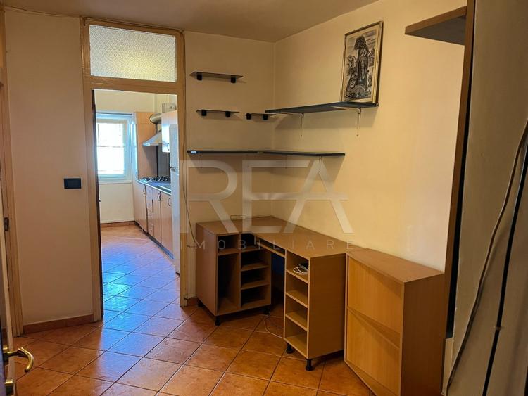 Garsoniera la intersectia Mihalache cu Averescu - 5