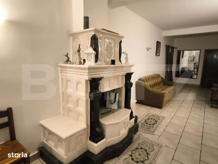 Pensiune Dp+P+E si 2 case de oaspeti, 900 mp utili, 5000 mp teren, zon - 6