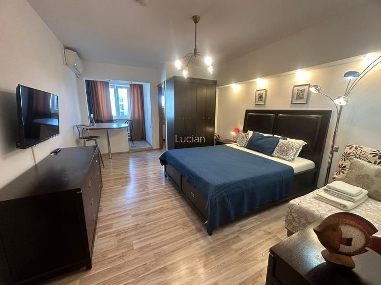Garsoniera  Cal. Victoriei langa Hotel Radisson,bloc solid,termoizolat