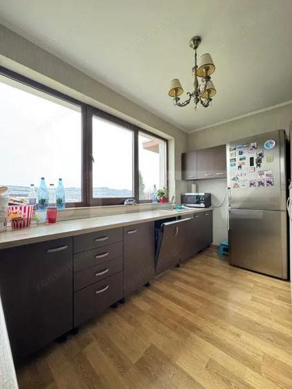 Duplex de inchiriat, 124 mp, zona VIVO - 27