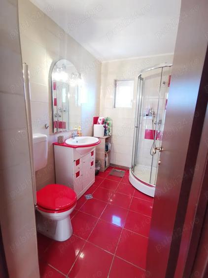 Birou de inchiriat cu acces din strada - 1