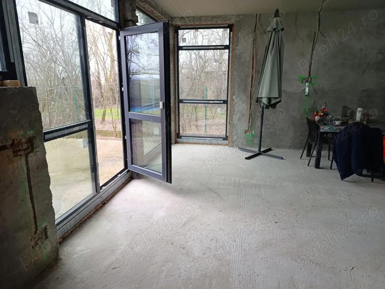 Casa si teren de vanzare - 9