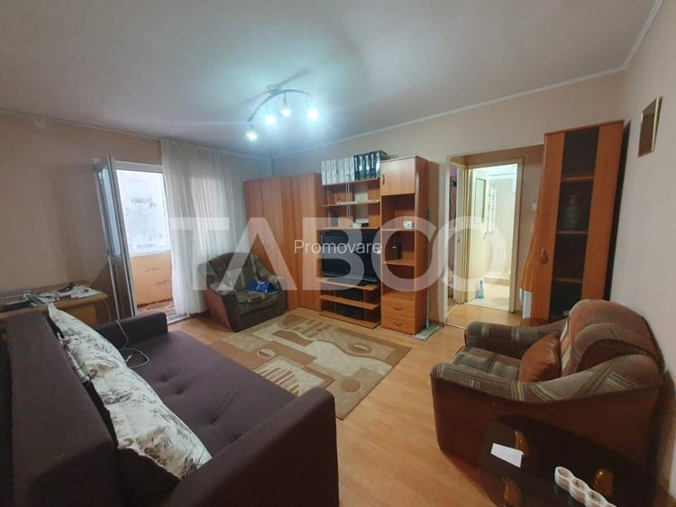 Apartament 2 camere 43 mp utili semidecomandat etaj 3 zona Negoiu