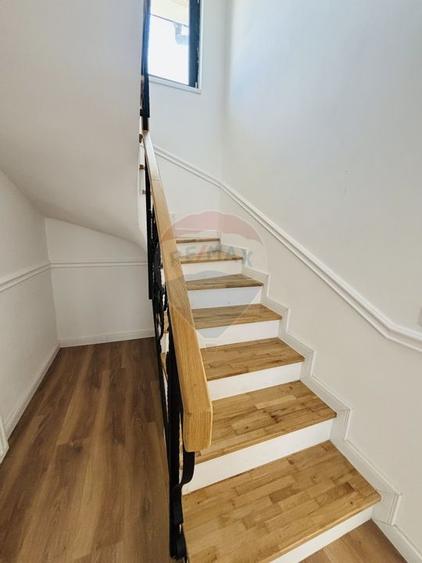 Vilă individuala de vânzare SNAGOV 0% Comision - 15