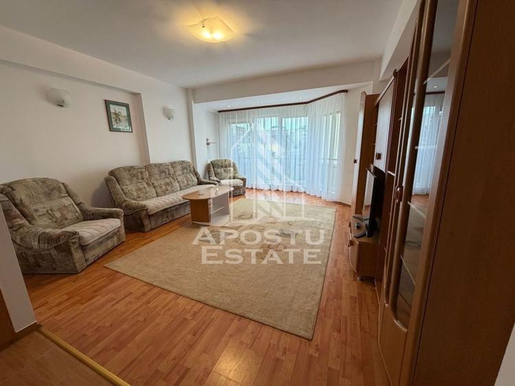 Apartament cu 3 camere decomandat zona Aradului - 3