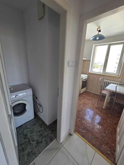 Vand apartament 2 camere C-lea Romanilor - 1