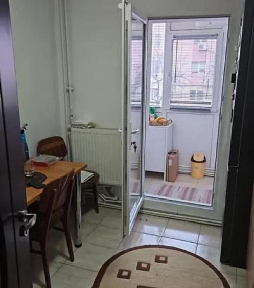 Apartament 2 camere,zona Rovine - 2