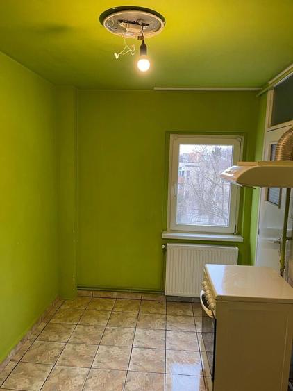 Apartament 3 camere decomandat 101 mp Zona Lebada Piata Agro Vlaicu - 8