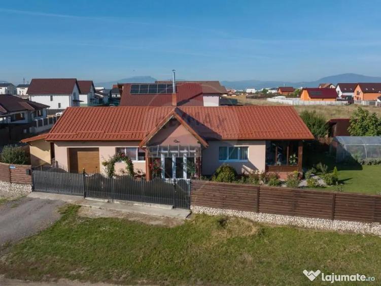 Casa parter pe teren 750 mp in Sanpetru Comision 0% - 10