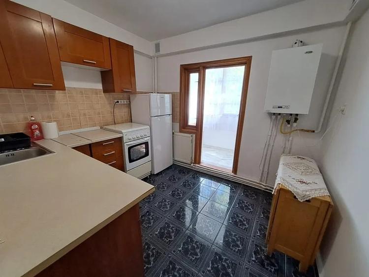 Apartament 2 camere, decomandat, zona capat CUG - 3