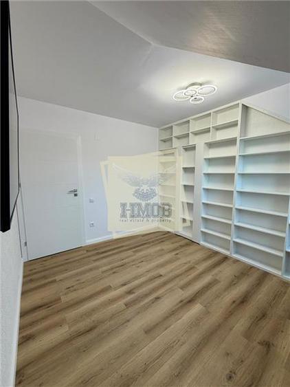 Apartament cu 4 camere decomandat în Piața Cluj