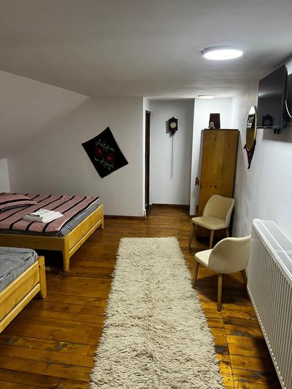 Casă cu 4 camere în Bistrița