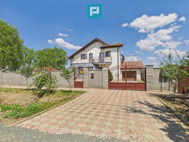 Casă individuală cu 4 camere cu Canalizare în Șiria