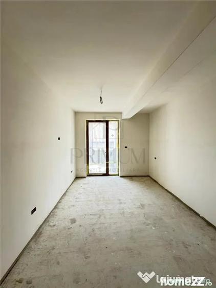 Apartament cu 2 camere semidecomandat în Fratelia