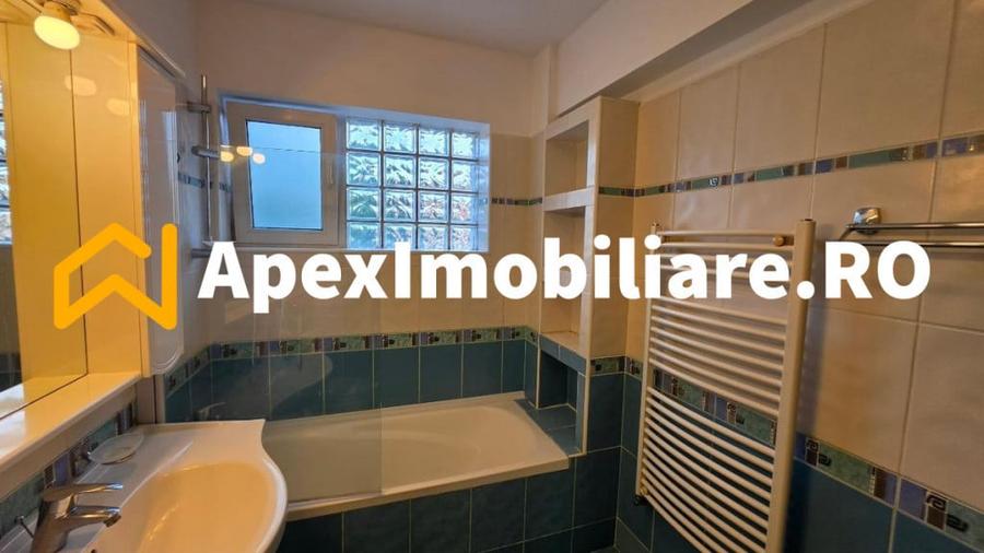 Apartament cu 3 camere decomandat în Băneasa