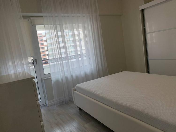 Apartament cu 3 camere semidecomandat, mobilat în Copou