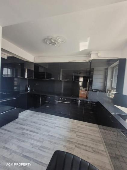 Apartament cu 4 camere decomandat în Tomis Plus
