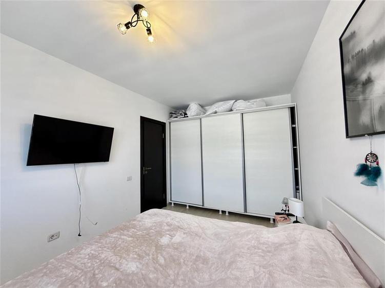 Apartament cu 2 camere decomandat în Sânpetru