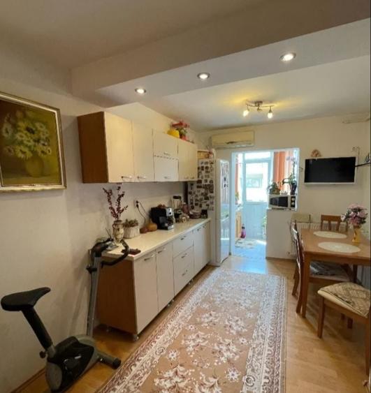 Apartament cu 2 camere decomandat în Ampoi 3