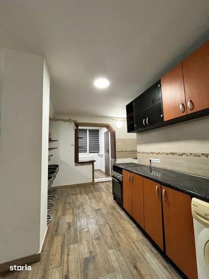 Apartament cu 4 camere decomandat în Central