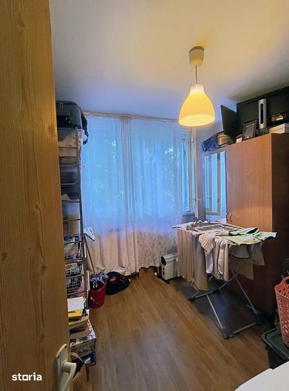Apartament cu 4 camere în Drumul Taberei