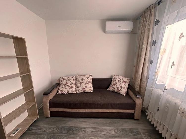 Garsonieră decomandată în Bularga