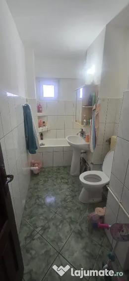 Garsonieră decomandată în Soarelui