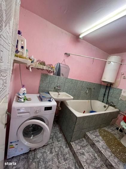 Casă cu 4 camere cu Teren 1080 Mp în Central