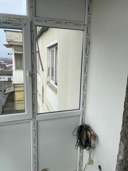 Apartament cu 2 camere decomandat în Bâlteni