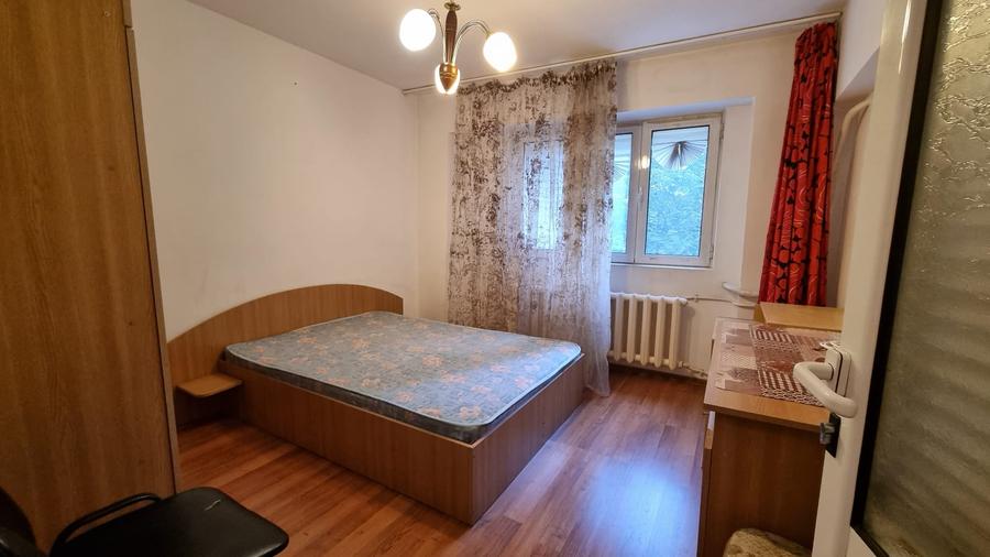 Apartament cu 2 camere semidecomandat în Iancului