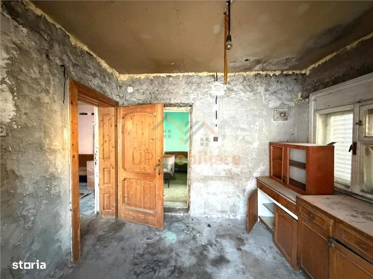 Casă cu 2 camere în Central