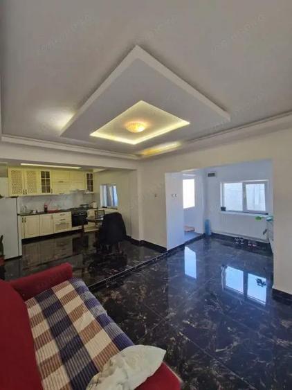 Casa de vanzare P+M, 184 mp Castranova, Dolj - 1