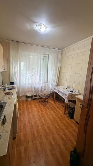DRISTOR-METROU, 3 camere, Decomandate, 145.000euro - 3